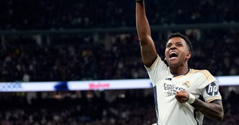 Two English giants argue Rodrygo