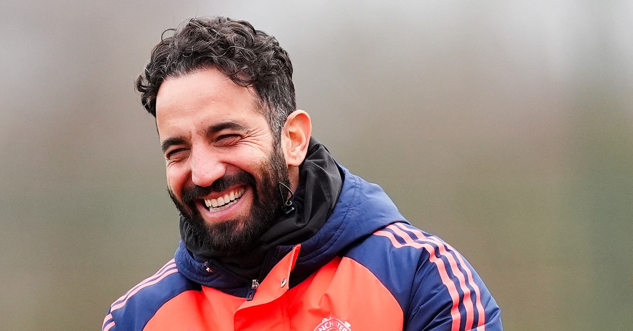 Amorim compared to a clown