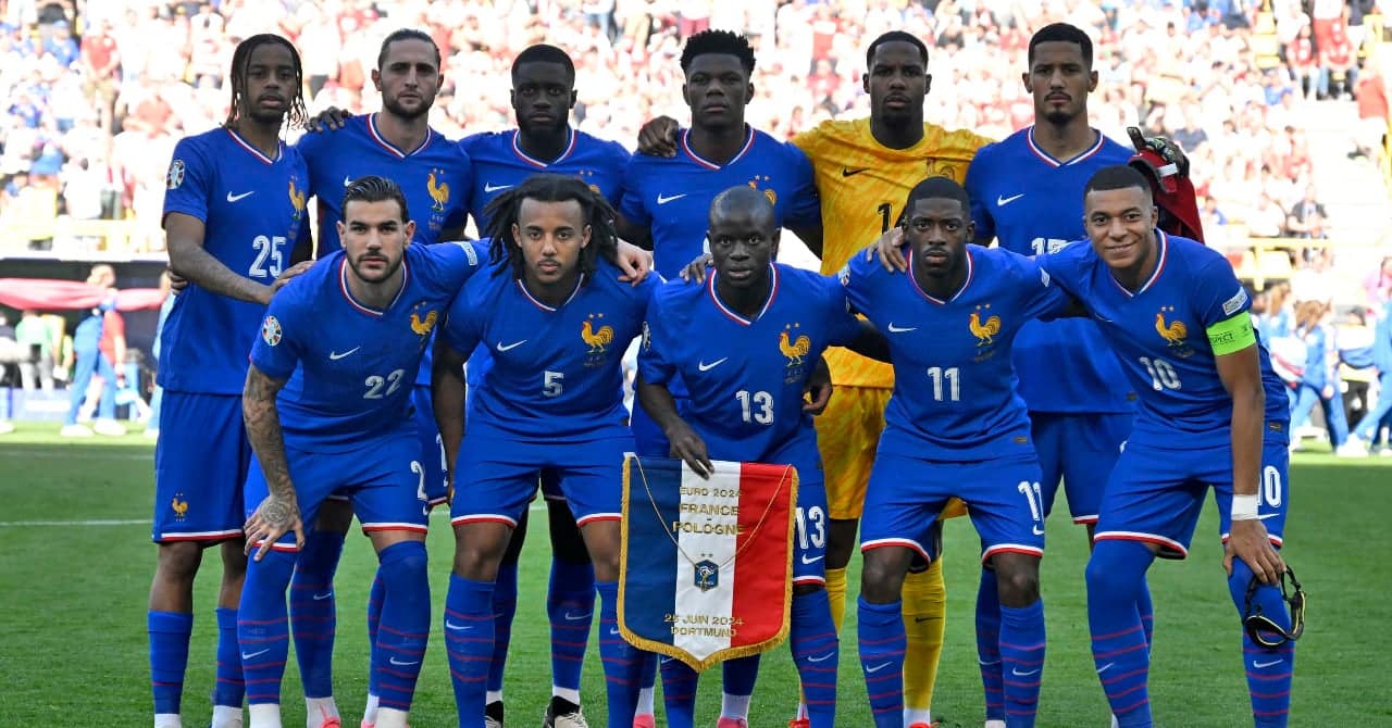 Blues: fight between 2 players from the France group?