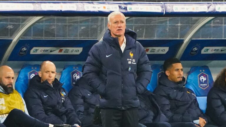 Deschamps released by her locker room!