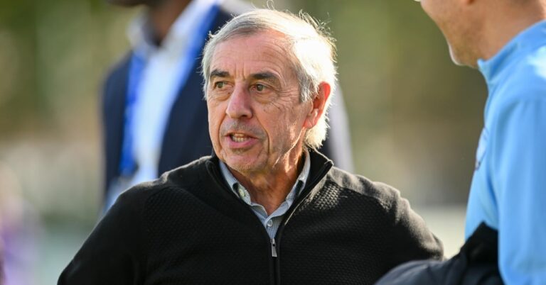 EDF: Giresse shoots red balls on the Blues