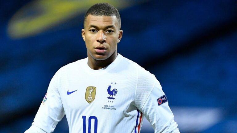 EDF: Luka Modric crashed Kylian Mbappé