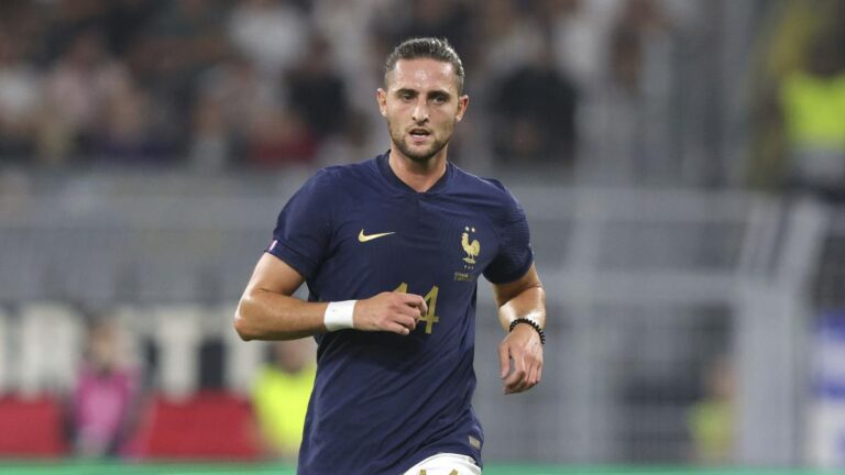 France - Croatia: Adrien Rabiot to a package