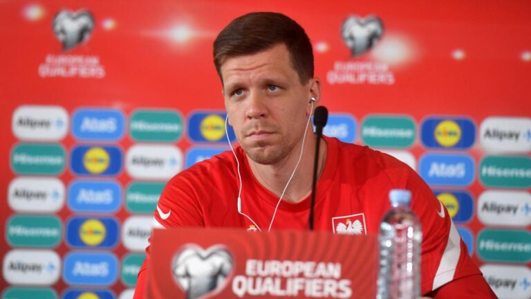 Hansi Flick wants to keep wojciech szczęsny