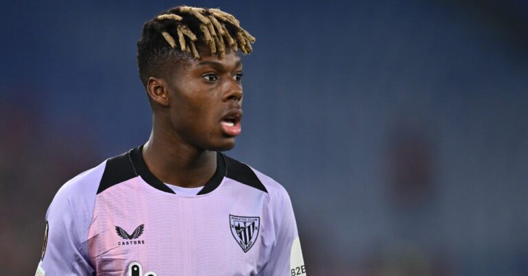 "I like to observe it", Nico Williams designates his model!