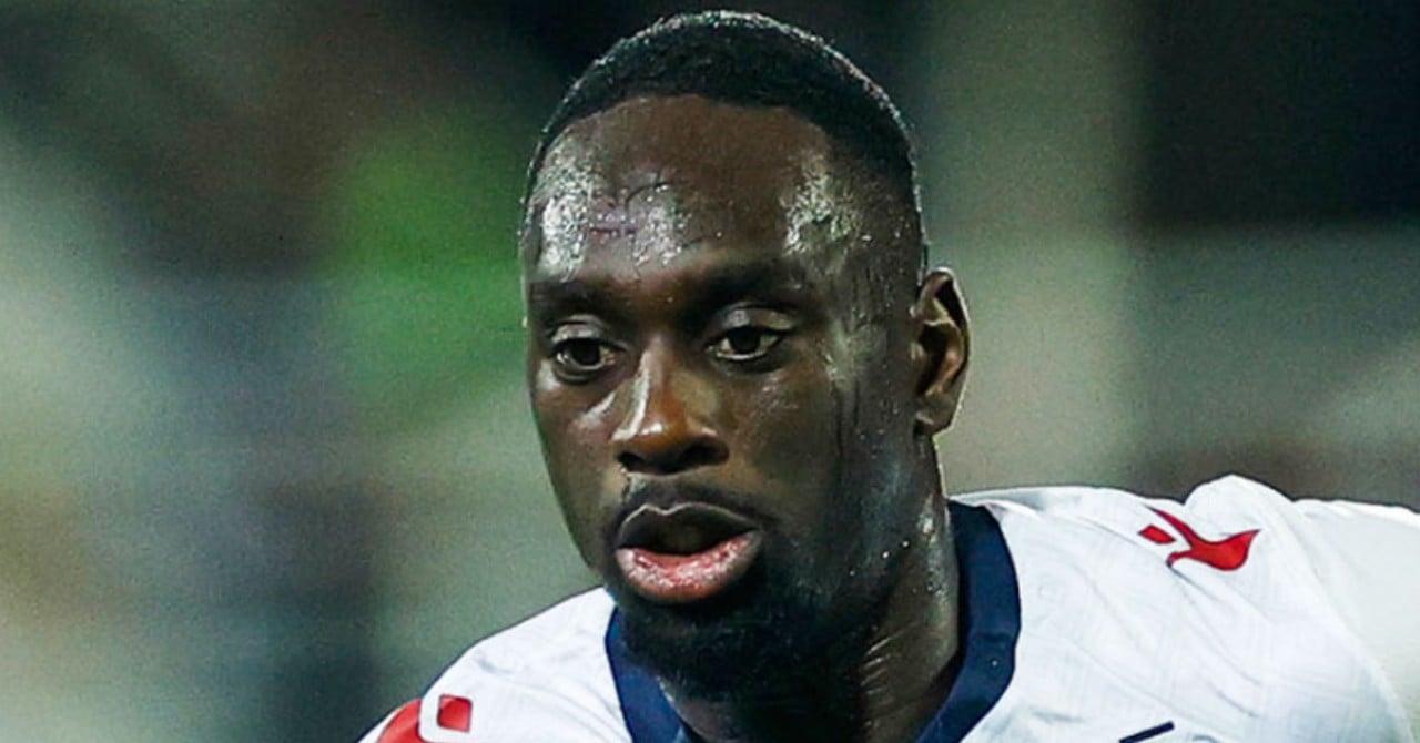 Jean-Kévin Augustin dates back to the surface