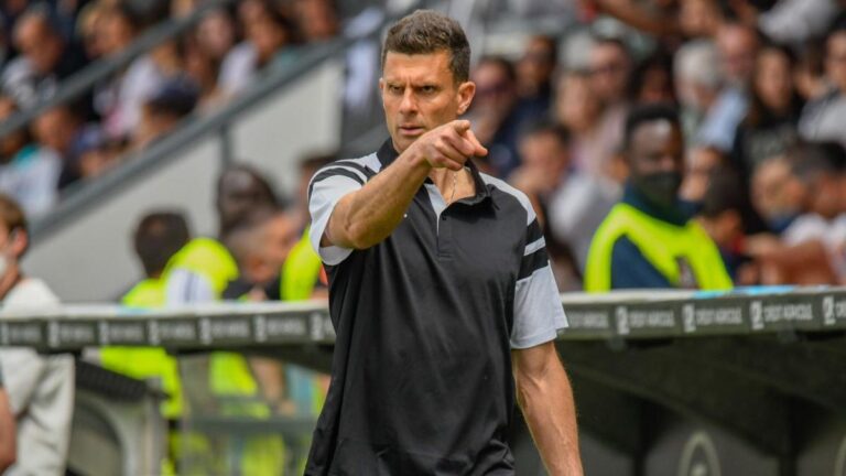 Juventus: Antonio Cassano destroys Thiago Motta