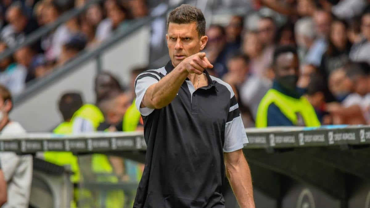 Juventus: Antonio Cassano destroys Thiago Motta