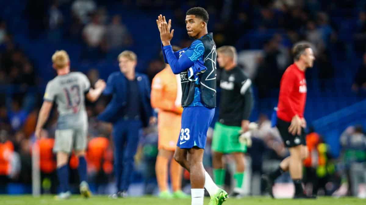 Kylian Mbappé flies to the aid of Wesley Fofana