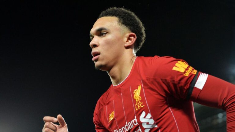 Liverpool: The bruised Trent-Arnold Trent-Arnold jersey