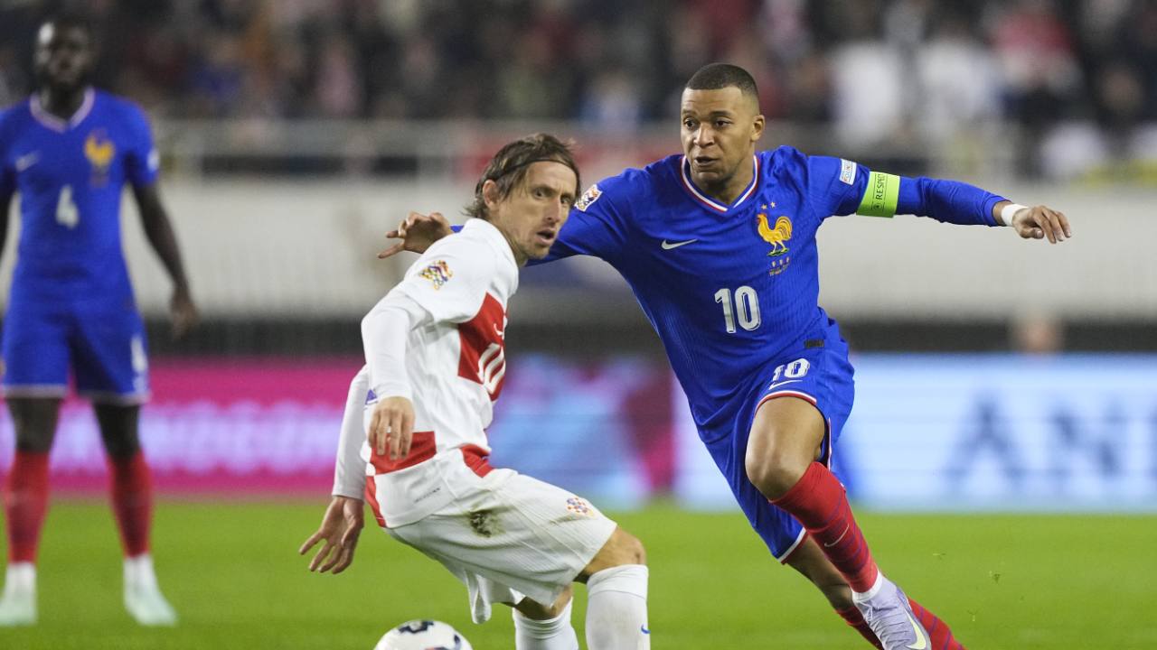 Mbappé, big confusion with a teammate