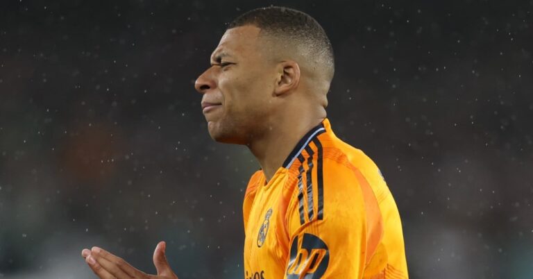 Mbappé released "to avoid problems"