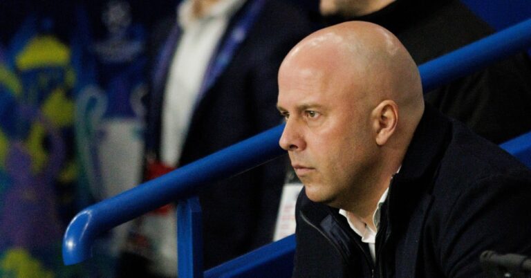 "They impressed me a lot," Slot puts a layer on PSG!