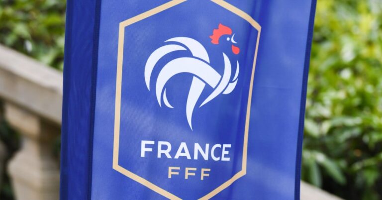 Traiters denounced in the French team