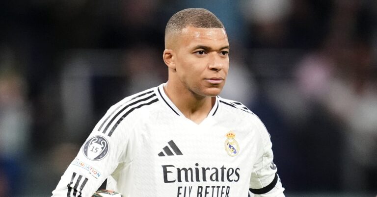 Kylian Mbappé, it's over!