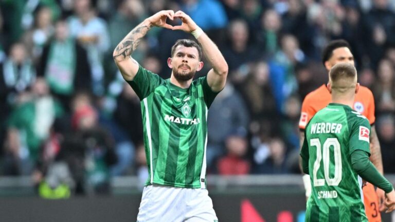 BL: The Werder Bremen air conditioning Stuttgart