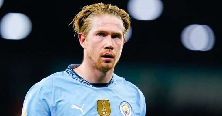 From Bruyne, the dramatic stroke!