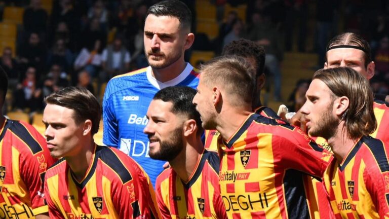 Lecce announces a death in his staff, his match is postponed