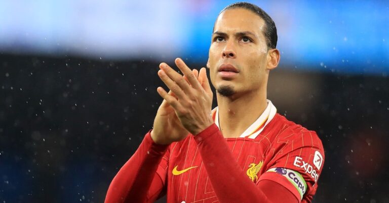 Liverpool: Van Dijk gives a legend in his place