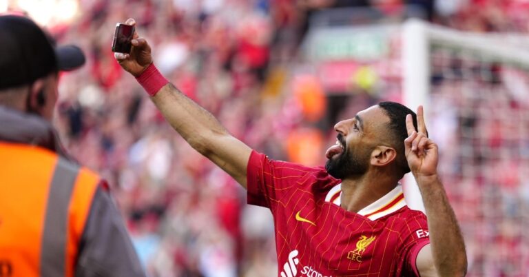 Liverpool, the selfie of happiness