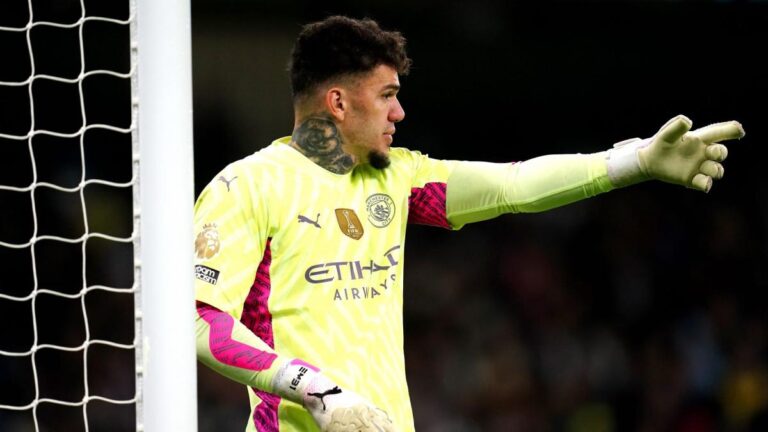 Manchester City: Guardiola refuses to respond to rumors around Ederson