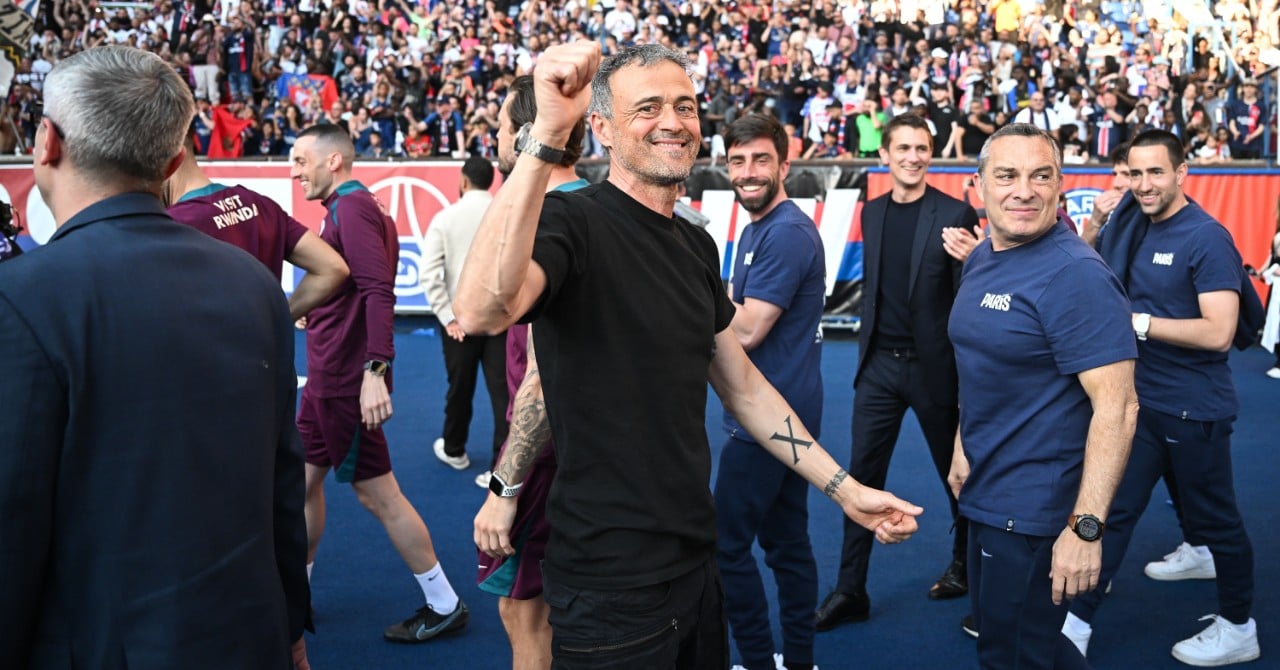 PSG, for supporters it's Luis Enrique the best!