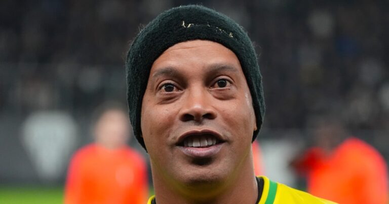Ronaldinho, his prediction for PSG