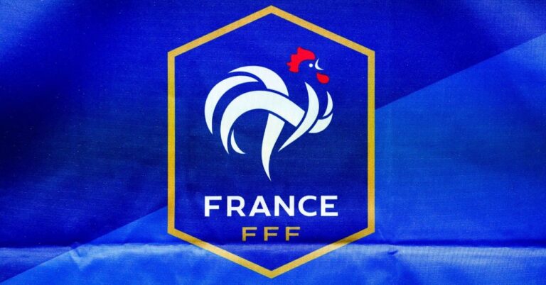 The French mourning team