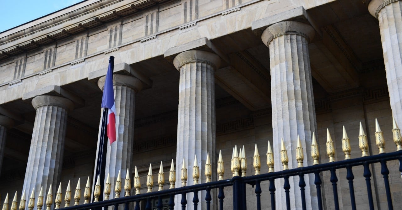 The sad disappearance of a French club