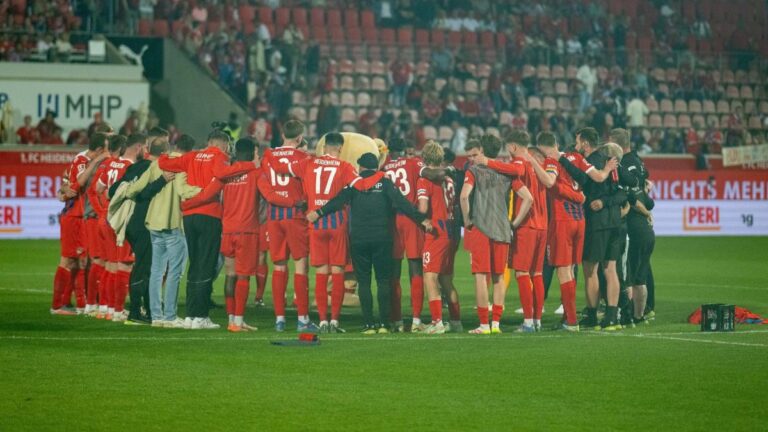 Bundesliga: Heidenheim goalkeeper evacuated on a stretcher after a shock to the head