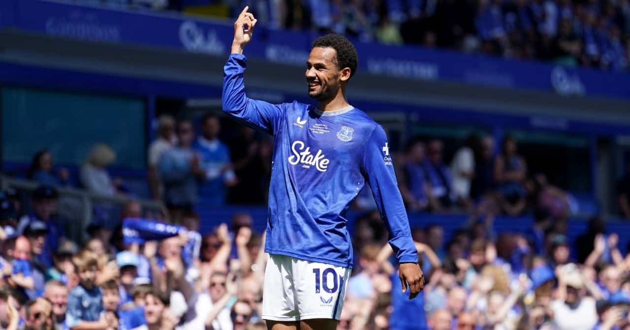Iliman Ndiaye marks the story of Everton