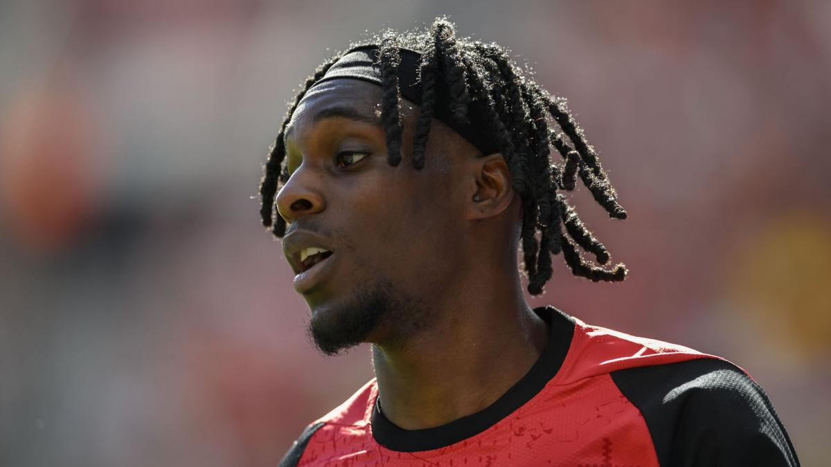 Liverpool: Arne Slot's enigmatic response to Jérémie Frimpong