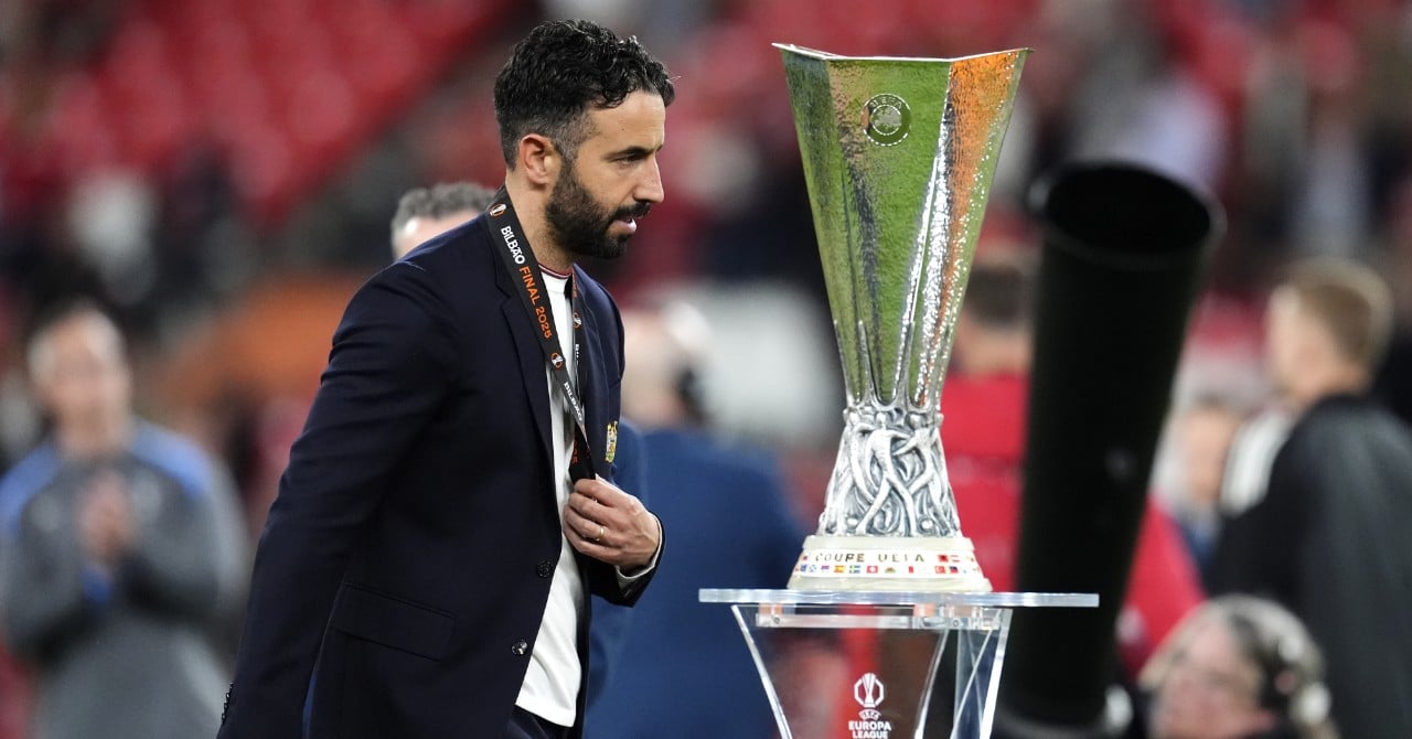 Man United: A club legend flies to the aid of Amorim!