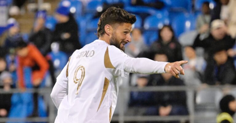 Olivier Giroud, it's confirmed!