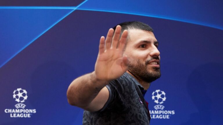 Sergio Agüero found PSG bizarre