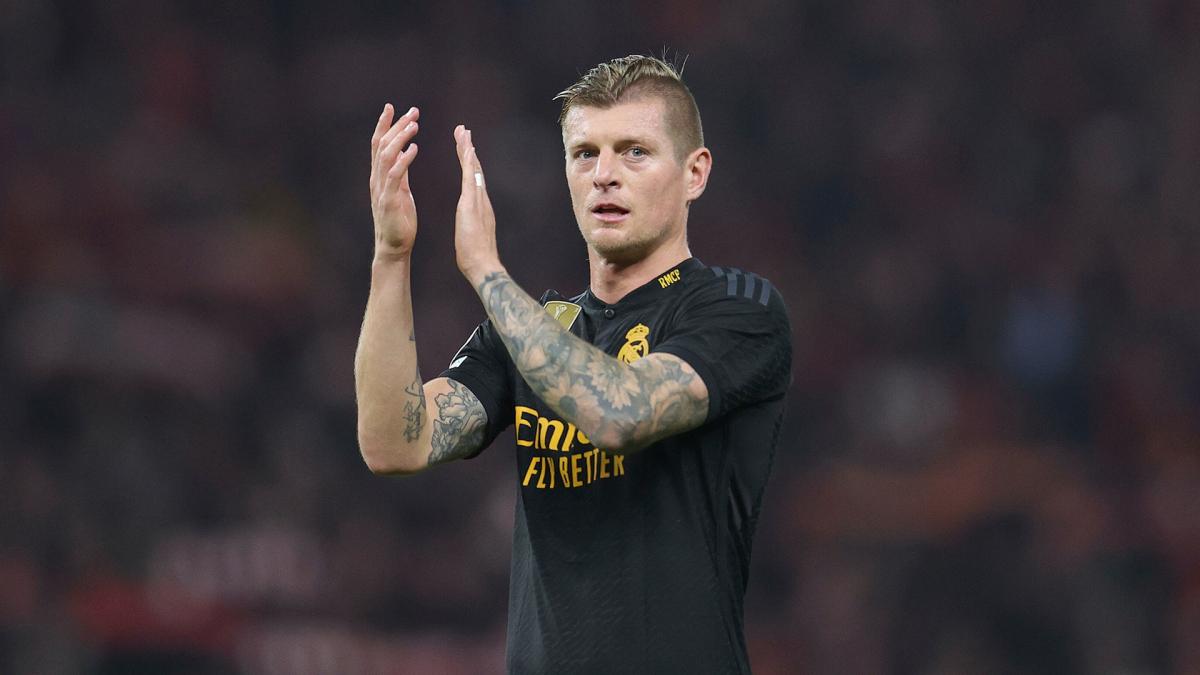 Toni Kroos ignites for Barça