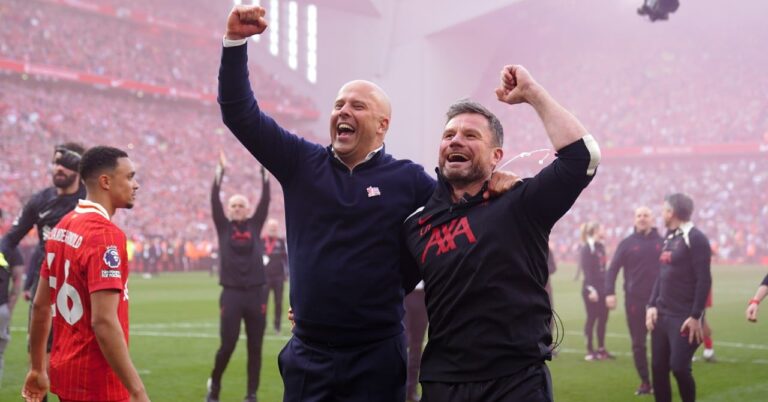 "You are part of the story", the nice message from Klopp to Slot!