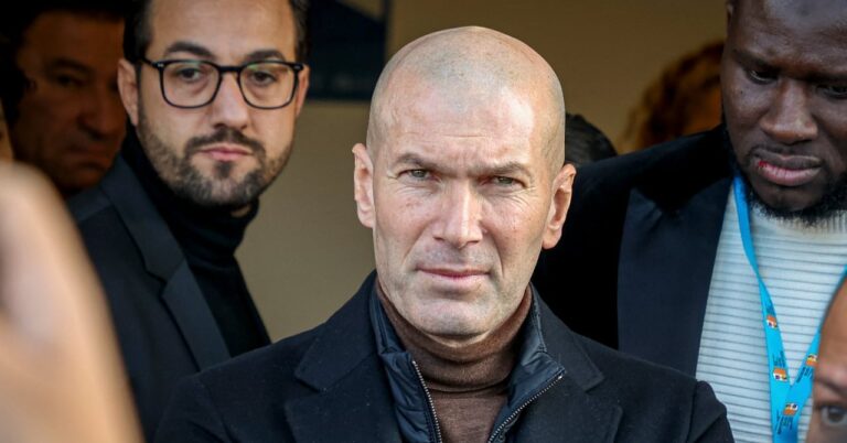 Zinedine Zidane, the sanction falls
