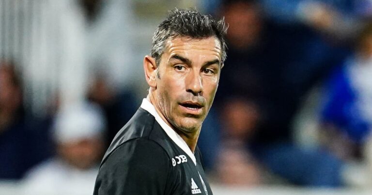 Robert Pirès, the big slippage