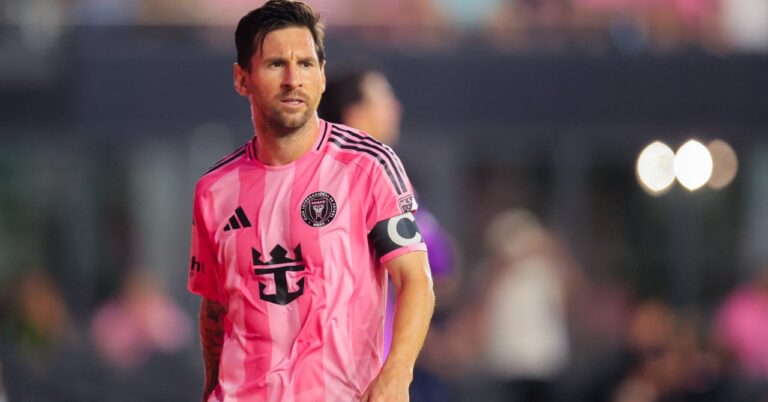 Messi: Surrealist scene with a fan in Miami