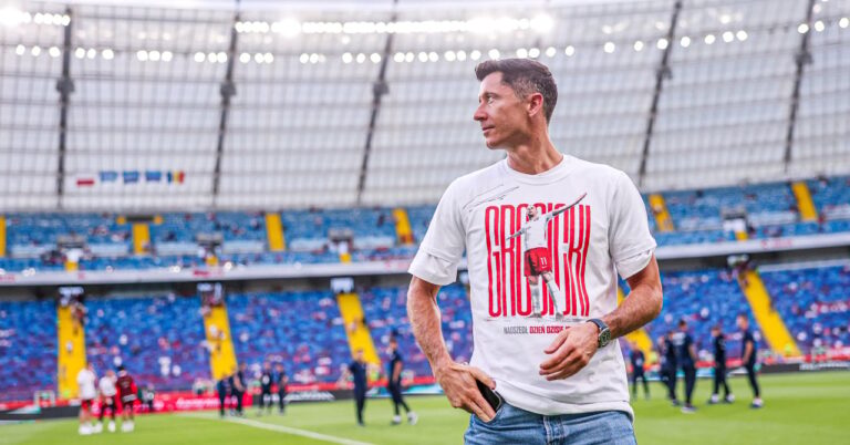 Lewandowski in the strings: "You're an idiot!" »»