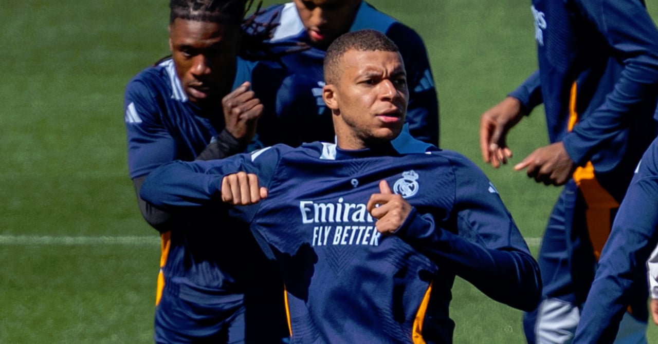 Mbappé, images that question