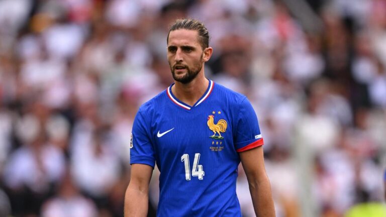 Adrien Rabiot lets go on his couple problems