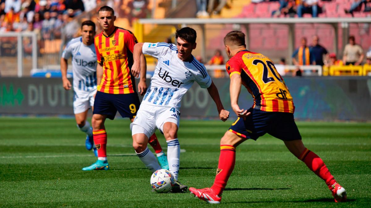 Barça announces the departure of Alex Valle