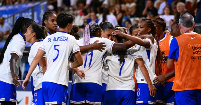 Bleues stunning before the Euro