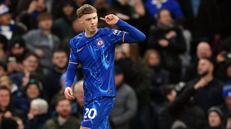 Chelsea: New number for Cole Palmer
