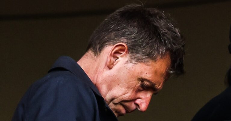 Cornered, Riolo painfully defends himself