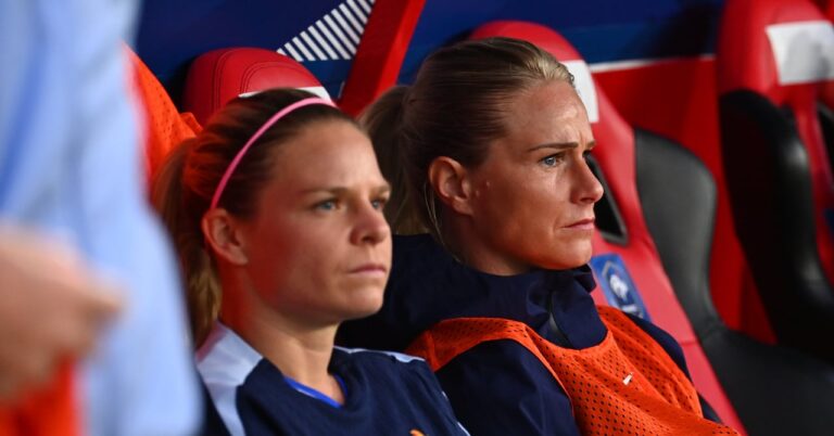 Eugénie le Sommer with Amandine Henry, it's official