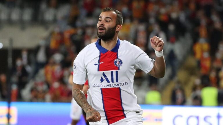Jesé gives himself up on his future