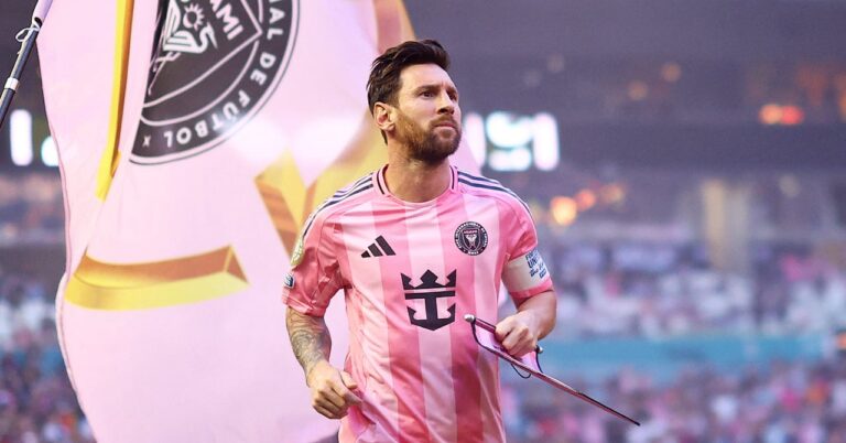 Lionel Messi, it's official